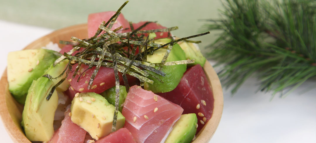 Bowl de atún con aguacate